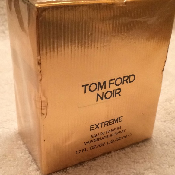 Tom Ford Noir Extreme by Tom Ford - Picture 3 of 7